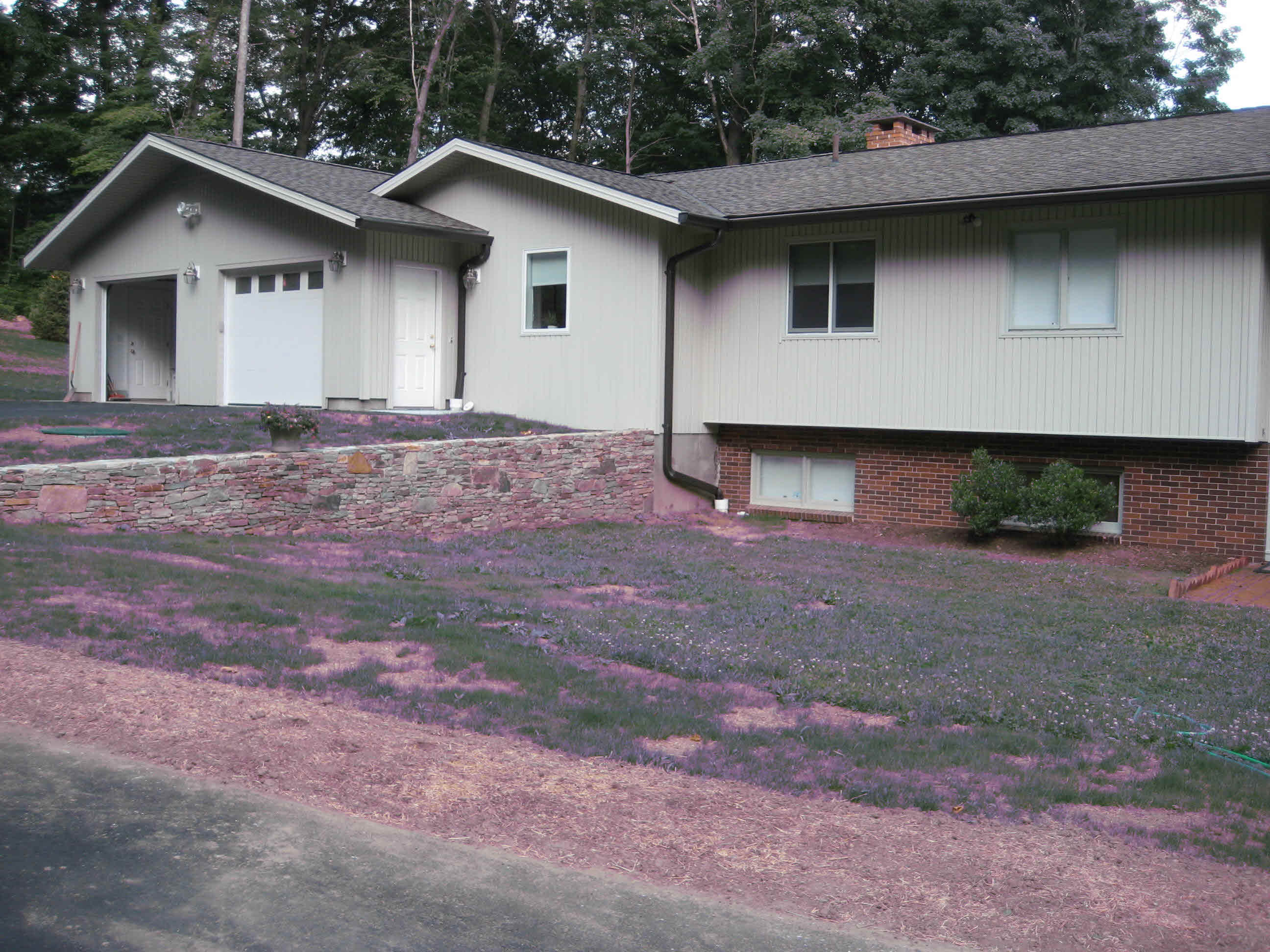 Building photograph for 174 NONNEWAUG RD